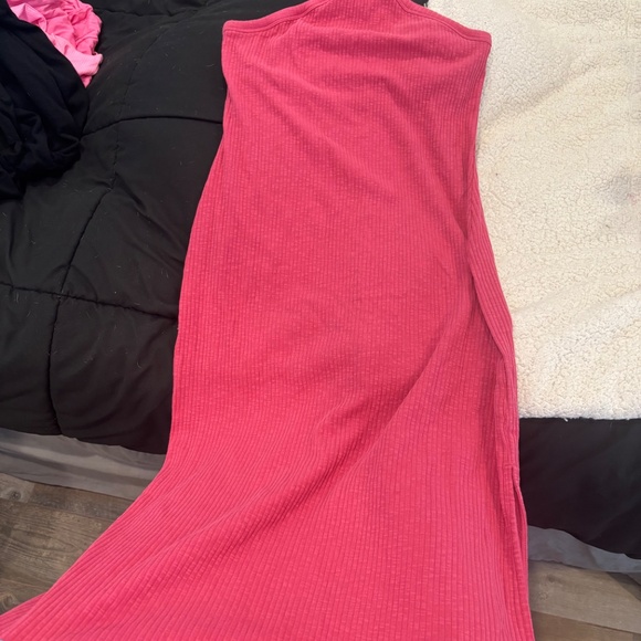 Old Navy- Halter Top Maxi Dress - Picture 2 of 4
